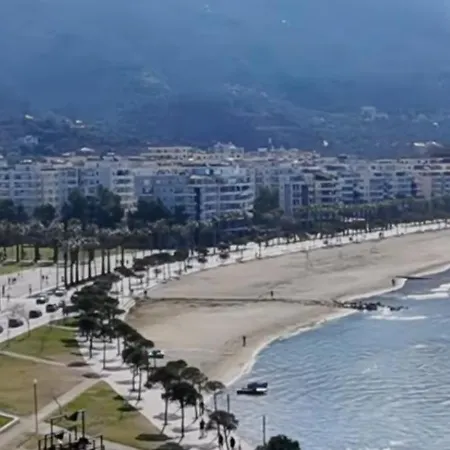 Lungomare Sea View Daire