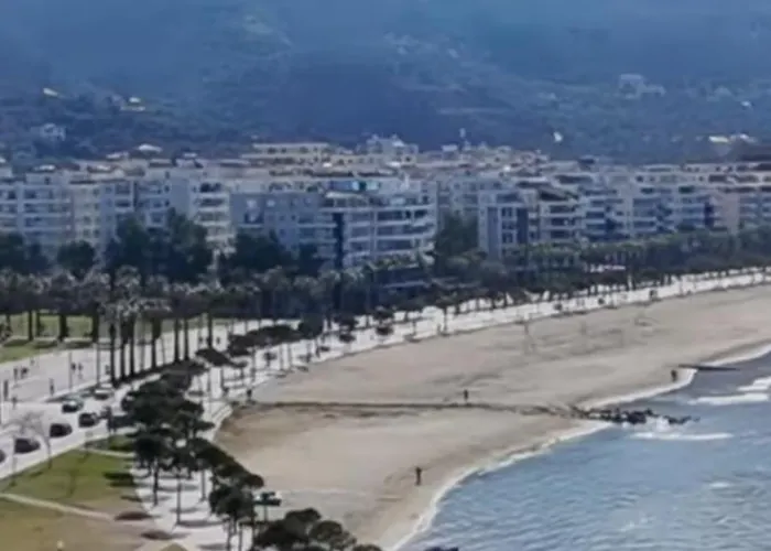 Lungomare Sea View Daire