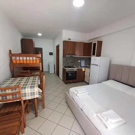 Lungomare Sea View Apartament *
