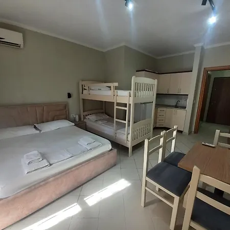 Lungomare Sea View Apartament *